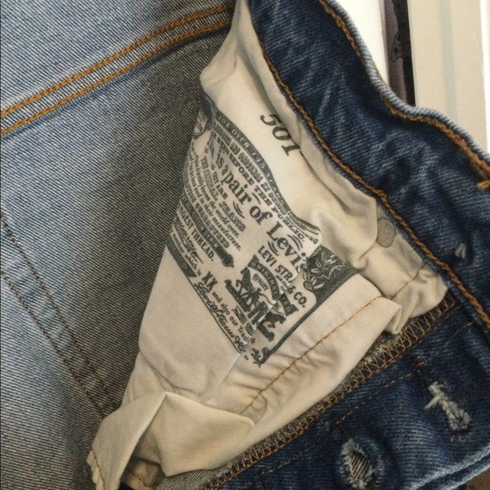 Levi’s 501 Original Cropped 27x26 Women’s Jeans - Picture 8 of 14